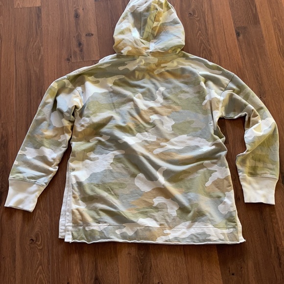 Aerie Sunwashed Desert Hoodie in Camo SHIPS SAME DAY - Picture 6 of 6